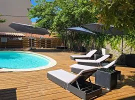 Paradis au centre de Vence, piscine