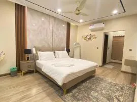 Elite Luxe Apartment by Majestic Hospitality