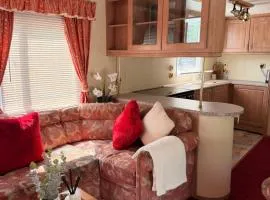 Swans Rest - Lakeside Caravan Park