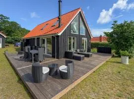 Beautiful Home In Gudhjem With Wifi