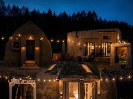 Bunkier House, hotelli kohteessa Niedźwiada