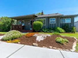 Rhubarb Cottage - Entire house Dog Friendly!