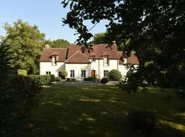 Spacieuse villa avec piscine privée à Chailly-en-Brie