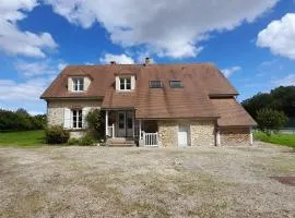 La Garenne du Pommeret-Maison de 4 chambres en lisière de bois avec tennis