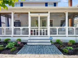 Rehoboth Beach Gem - Porch Washer & Dryer Walk to Beach