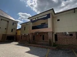 Goldstep hotel Okpaka