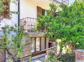 Apartment La Tana by Interhome