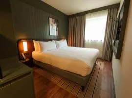 Honest Budapest by Chic & Basic