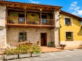 Casa asturiana en Llanes - El Mayon del Cuetu Meré