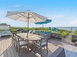 Diana Luxury Retreat: Private Beach and Vineyards