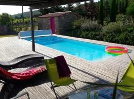 Charming villa in the heart of the hills