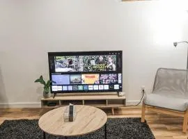 Elegant Basement Suite in Barrhaven, Ottawa