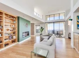 Luxurious Hillside Home wAC & Gorgeous SF Views!