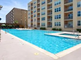 EZ Beach Access Great Family Condo SpaceX view
