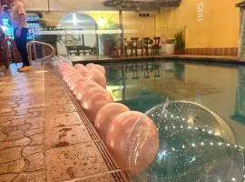 Habitación Privada con Aire Acondicionado y Piscina Cercana