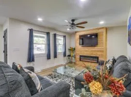3 Mi to Dtwn! Cozy Wichita Home w/ Private Yard