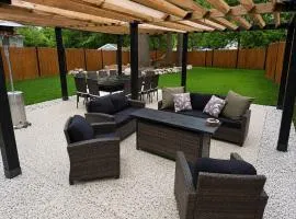 Family Friendly Modern Escape Close to Boston!