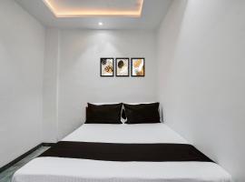 Hotel O by OYO Sunflower Lodge Solapur-mumbai Highway, hotel in Poona