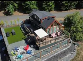 Slice of Heaven Cozy Chalet Tiny Home in Maple Grove Lake Sutherland