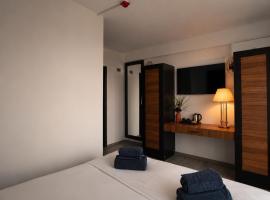 Hotel Amur, Hotel in Corbu