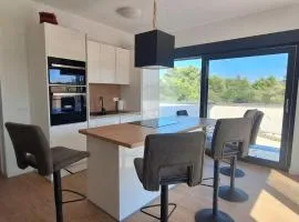 Villa mit Pool Ilija