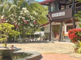 Galera Lodge & Cafe