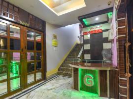 Hotel O Gour, hotell i Bāgnān