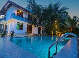 Blue Orchid Villa, hotel di Talpe
