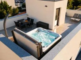 Villa MiEma with Jacuzzi