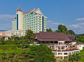 Champasak Grand Hotel, hotel near Phu Salao Golden Buddha, Pakse