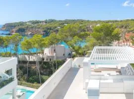 Penthouse Martinez with sea views and pool