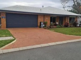 Ascot Air and River bed and breakfast
