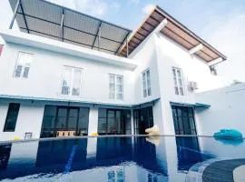 Hotel One Sixty