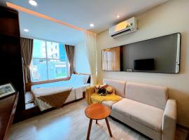 La Doma Hotel - Airport Serviced Residence, hotel in Ho Chi Minh City