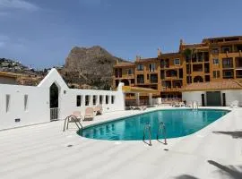 Estudio con piscina y balcón a 2 min de la playa en Mascarat Beach, Altea
