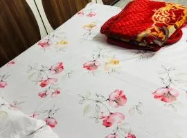 Lara Homestay duplex 3bhk