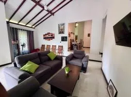 Mihiri Luxury Home