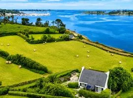Maison vue mer incroyable 180 degrés , accès direct plage et GR34