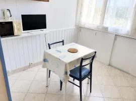 Studio - Marina 4 - 17 allée des Pinons - 3-2