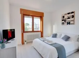 2 min Gorizia Centre - Design, Balcony and Wi-Fi