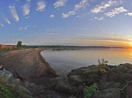 Superior Shores Resort, hotel en Two Harbors
