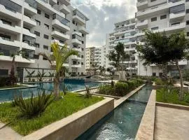 Stylish Studio with Pool, Near Beach Ocean Park Zenata City