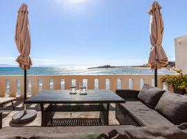 Villa Rena In Front of the Sea، فندق في أركودي