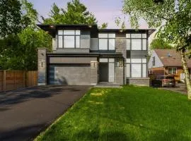 Modern Gem 8 min Walk to Marina Near Downtown