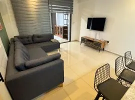 Walking Distance to Bars and Casinos in the Center