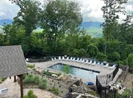 Happy Trails Stunning Smoky Mtn Views Hot Tub Game Room Resort Pools