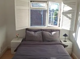 Large Double Room with Own Bathroom and Free Parking