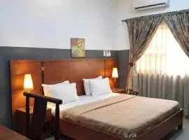 Embel Hotel