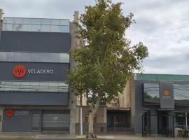 Apart Hotel Veladero, hotell i San Juan