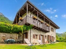 Villa Formaga Stunning View & Garden - Happy Rentals